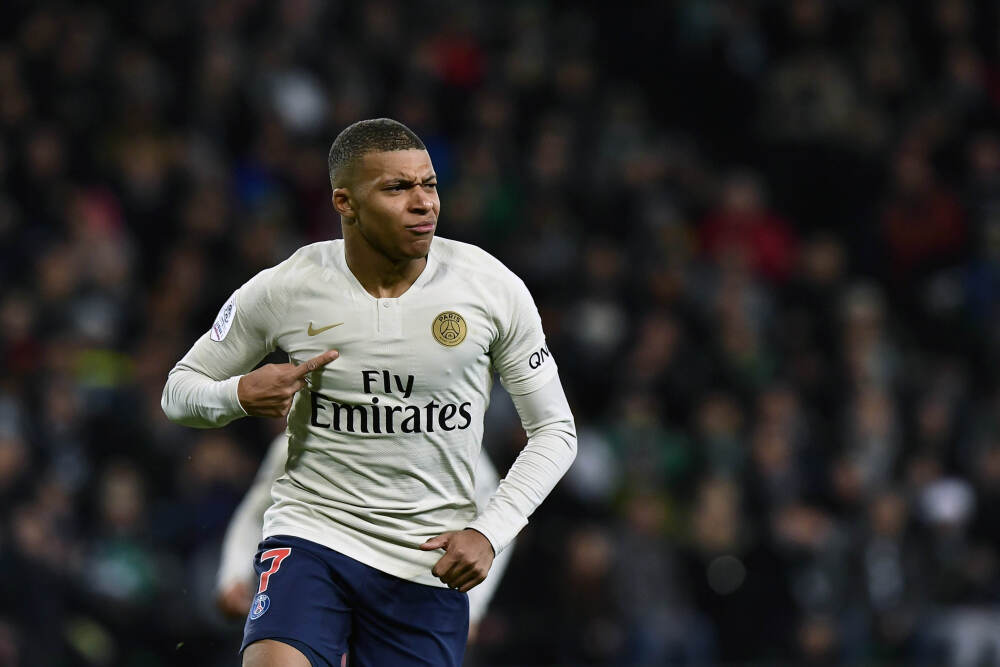 比地面贵百倍, 光伏企业瞄上太空